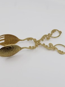 Pince à salade avec motif - doré