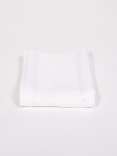 serviette à fleur blanc