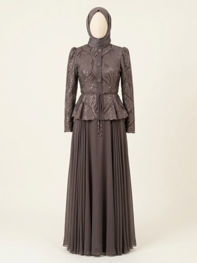 Robe de Soirée Longue Élégante à Basque Brodé et Jupe Plissée