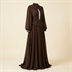 Robe de Soirée Longue Marron à Corsage Plissé et Strass