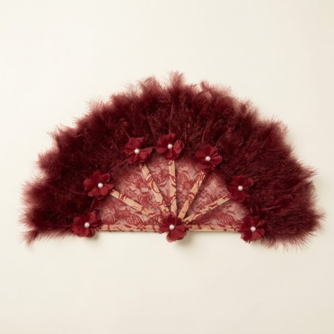 Éventail de Cérémonie en Dentelle et Plumes Bordeaux