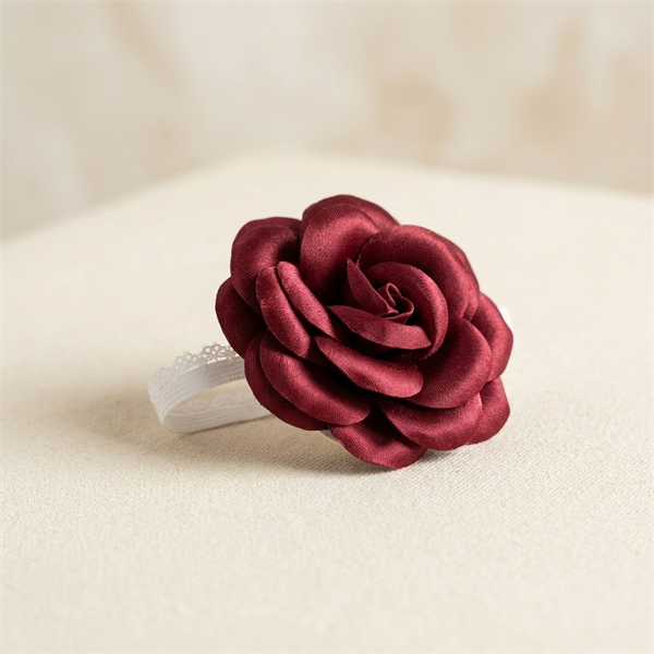 Fleur pour la main avec élastique pour le henna