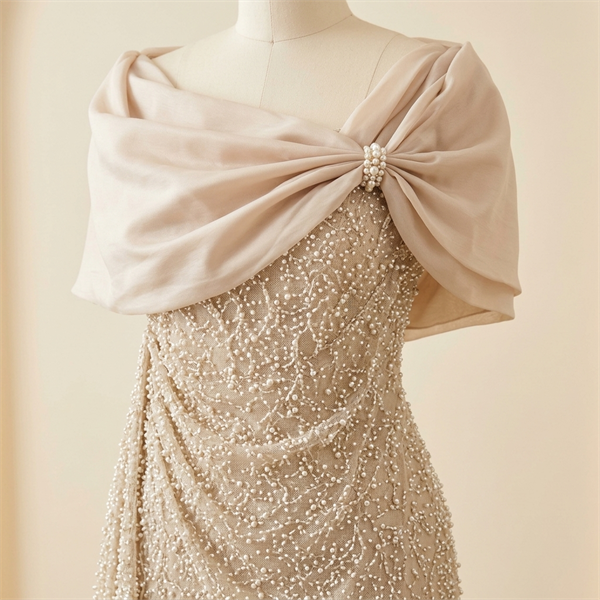 Robe de Soirée Longue Champagne Brodée de Perles avec Étole Drapée