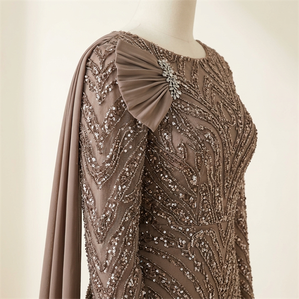 Robe de Soirée Longue Brodée à Paillettes avec Drapé Épaule - Vison