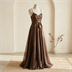 Robe de Soirée Longue Métallisée Bronze à Fines Bretelles