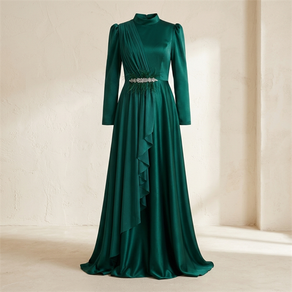 Robe de Soirée Longue en Satin Vert Émeraude avec Détails Drapés