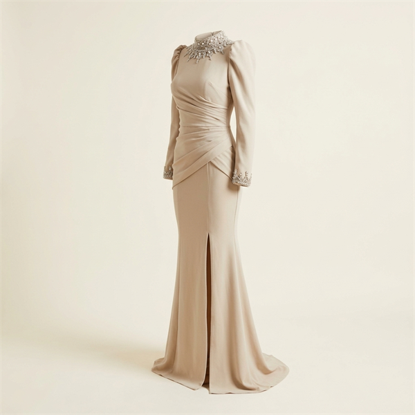Robe de Soirée Longue Beige à Col et Poignets Perlés