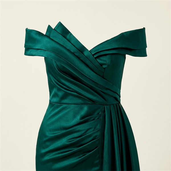 Robe de Soirée Longue en Satin Vert Émeraude avec Fente