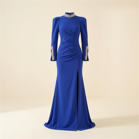 Robe de Soirée Longue Bleu Roi à Strass et Col Montant