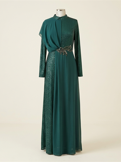 Robe de Soirée Longue Scintillante avec Drapé et Détail Bijou - Vert Émeraude