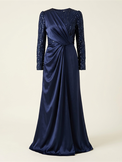 Robe de Soirée Longue en Satin Bleu Nuit avec Détails Pailletés