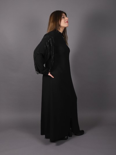 Robe noir avec strass 