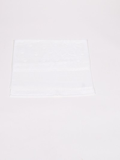 serviette à fleur blanc