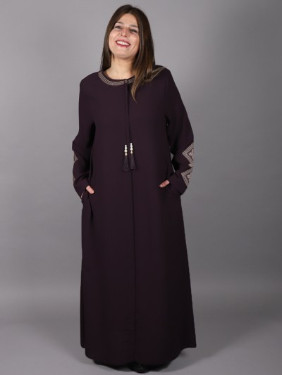 Abaya violet brodé sur les manches 