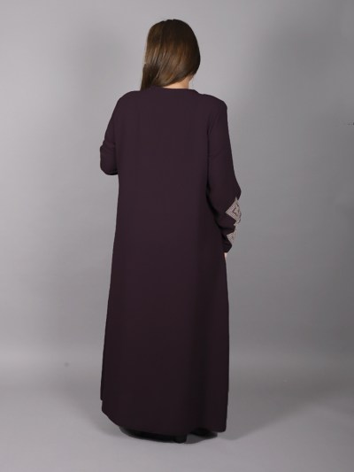 Abaya violet brodé sur les manches 